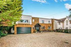 4 bedroom Detached f...