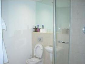 2 bedroom Flat to re...