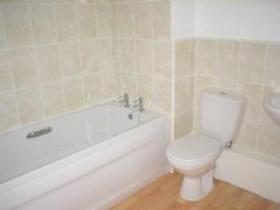 2 bedroom Flat to re...