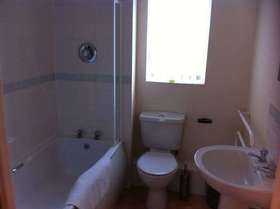 2 bedroom Flat to re...