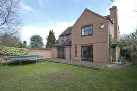 4 bedroom Detached t...