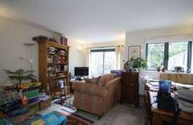 2 bedroom Terraced t...