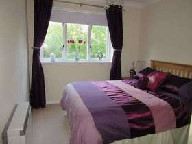 2 bedroom Flat to re...