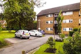 2 bedroom Flat to re...