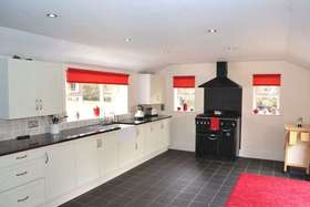 4 bedroom Detached f...