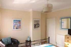 2 bedroom Detached t...