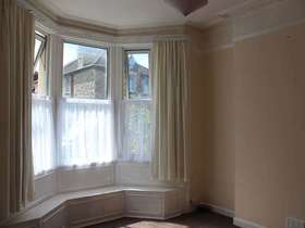 2 bedroom Flat to re...