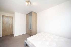 2 bedroom Flat to re...