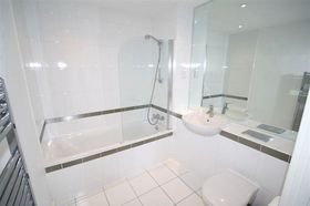 1 bedroom Flat to re...