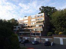 2 bedroom Flat for s...