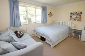 5 bedroom Detached f...