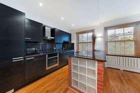 3 bedroom Flat to re...