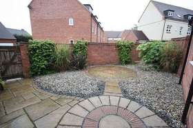 3 bedroom Detached t...