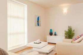 1 bedroom Flat for s...