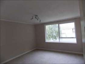 2 bedroom Flat to re...