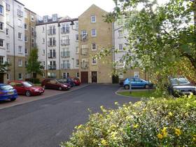 1 bedroom Flat to re...