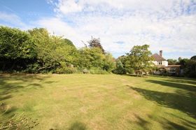 4 bedroom Detached f...