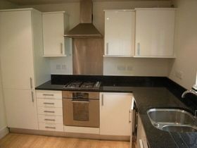 2 bedroom Flat to re...