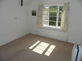 2 bedroom Detached t...