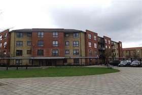 2 bedroom Flat to re...