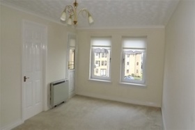 2 bedroom Flat to re...