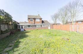 3 bedroom Detached f...