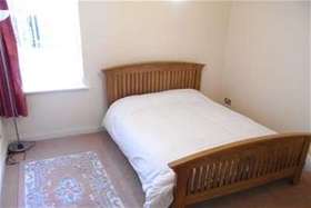 2 bedroom Flat to re...