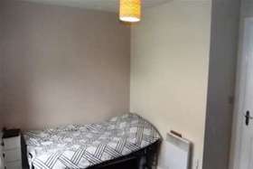 2 bedroom Flat to re...