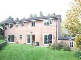 5 bedroom Detached t...