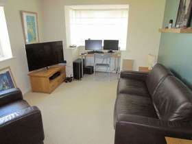 2 bedroom Flat to re...