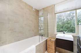 2 bedroom Flat to re...