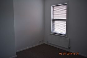 2 bedroom Terraced t...