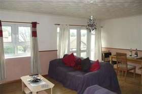 2 bedroom Flat to re...