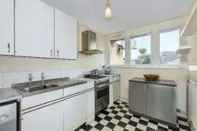 1 bedroom Flat for s...