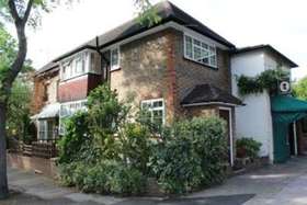 2 bedroom Detached t...