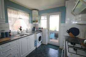 2 bedroom Bungalow f...