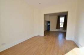 3 bedroom Property t...