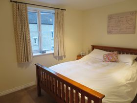 2 bedroom Flat to re...