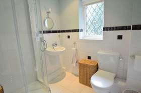 4 bedroom Detached f...