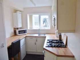 1 bedroom Flat for s...