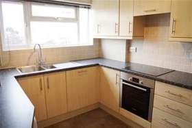 2 bedroom Flat to re...
