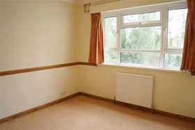 2 bedroom Flat to re...