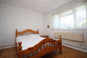 2 bedroom Flat to re...