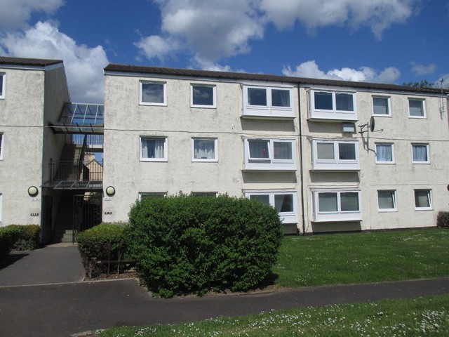 2 bedroom Flat for sale in Parsons Close Portsmouth PO3