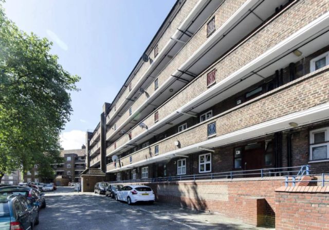 2 bedroom Apartment to rent in Tulse Hill London SW2